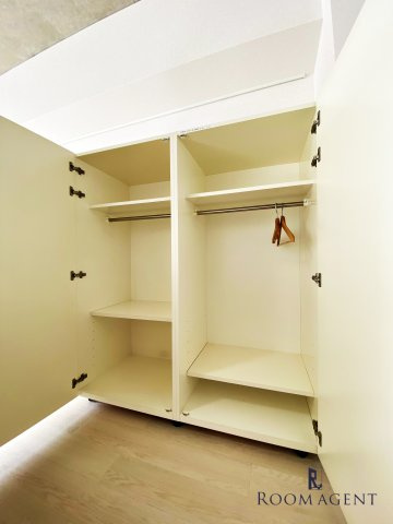 スクエア名駅南の収納