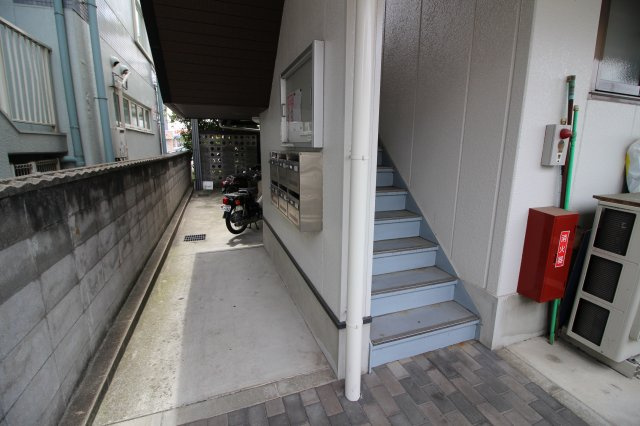 バージンブリッジのエントランス