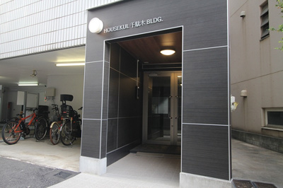 【エントランス】 | Housekul千駄木ビル