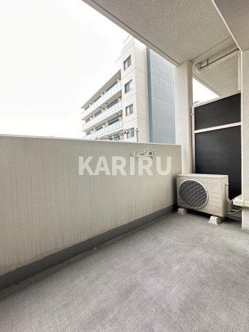 CASA京橋のバルコニー