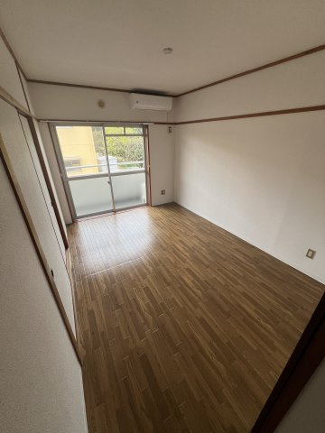 衣浦マンションC棟の洋室