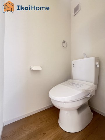 明石市朝霧山手町　新築戸建　全2棟　1号地のトイレ|【ホームページに現地動画掲載中】●年中無休：当日予約可●トイレが2か所あるので夜中もや朝も楽ちん。