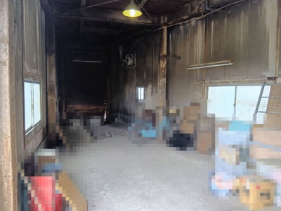 【その他】 | 山中田町1丁目 | 1階部分の工場。駐車場としても利用可能です。
