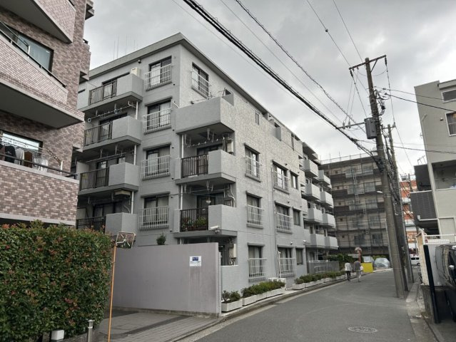 セザール綱島の外観