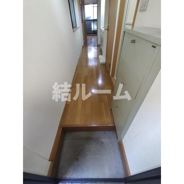 豊島区千早３丁目のアパートの玄関