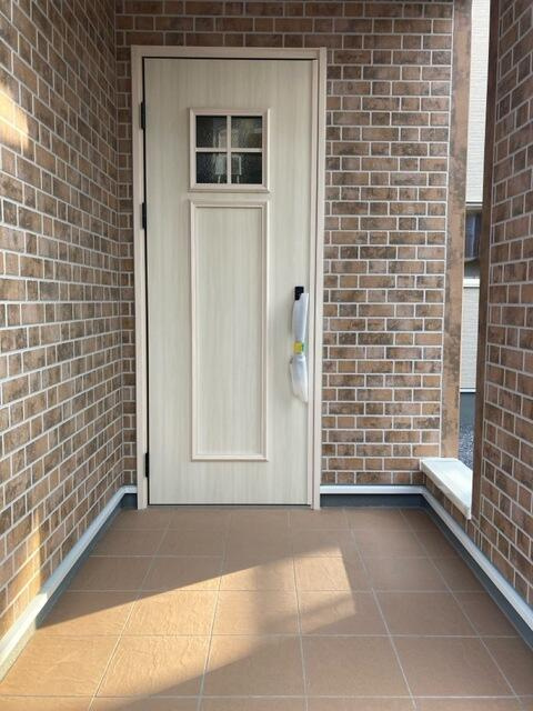 リーブルガーデン第５小山西城南　新築一戸建ての玄関