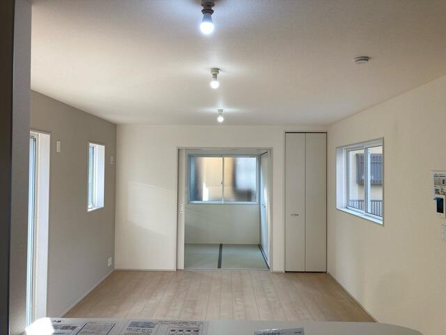 リーブルガーデン第５小山西城南　新築一戸建ての居間・リビング