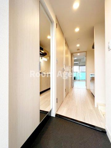 プレサンスSAKAEフロントの玄関