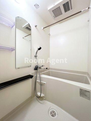 プレサンスSAKAEフロントの浴室