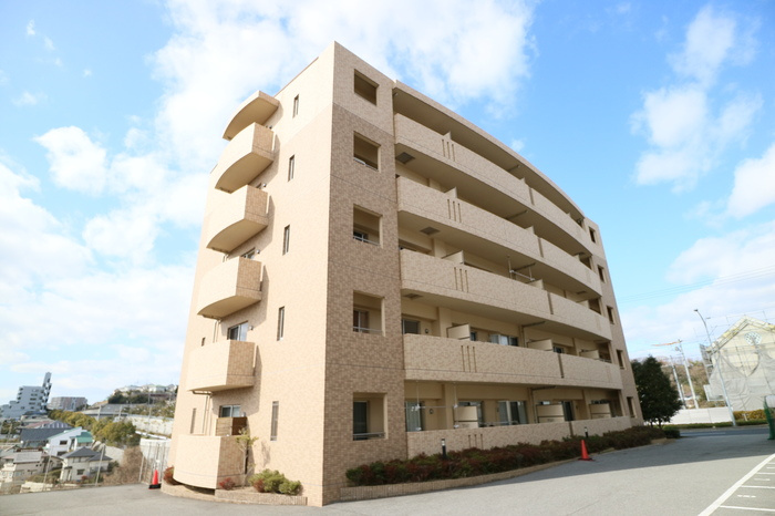 リュイール桃山台の外観