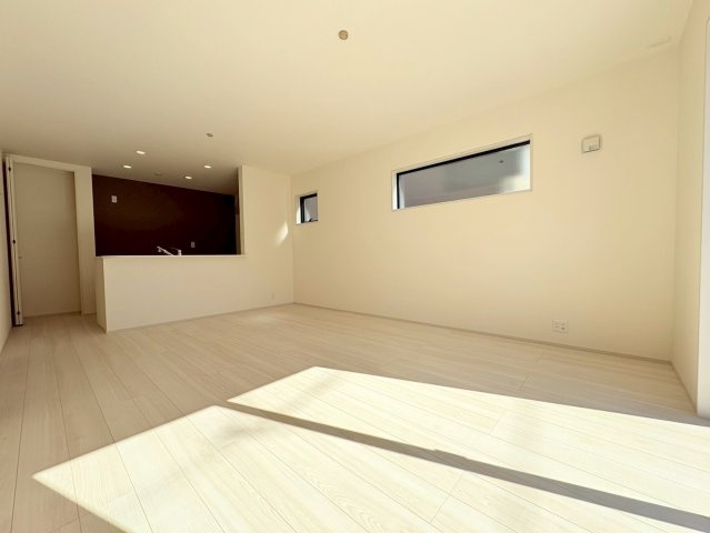 【商談中】リーブルガーデン　岐阜市手力町第２　全２区画分譲の居間・リビング|リビング別角度です。
