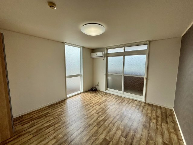 アムールMI中地Ⅰの洋室