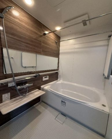 クレストコート松戸の浴室