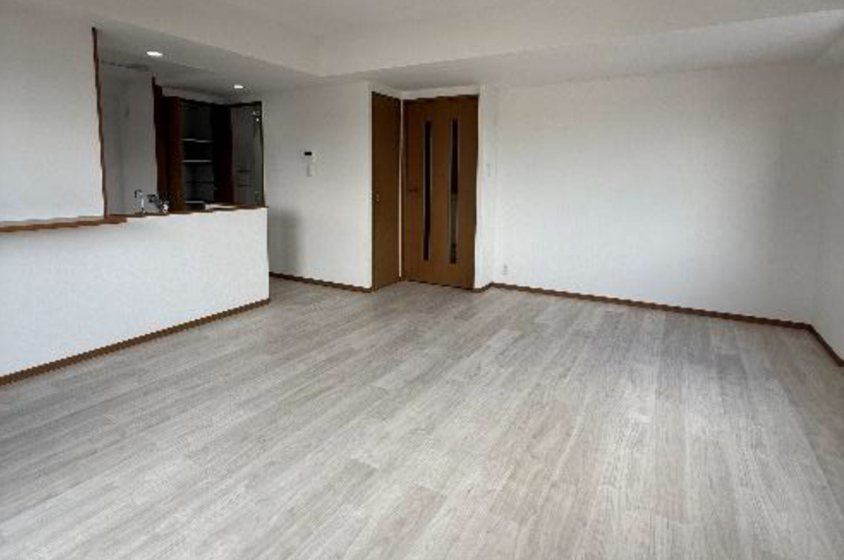 クレストコート松戸の居間・リビング