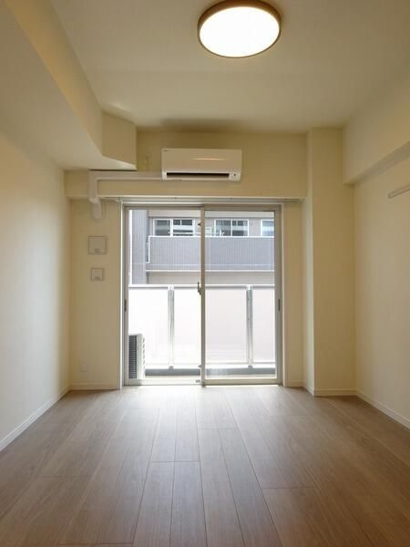 ザ・レジデンス・オブ・トーキョーＨ２０イーストタワーの居間・リビング