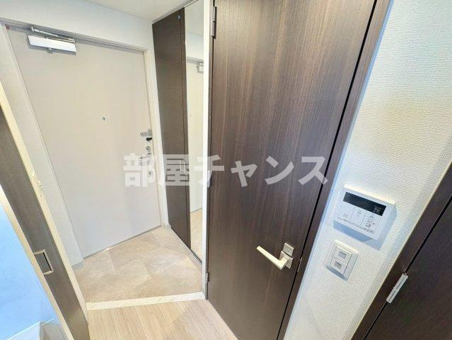エステムコート名古屋TWIN WESTの玄関
