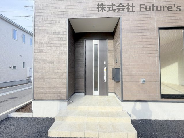 三郷市戸ケ崎3丁目　新築戸建　全7棟　7号棟のエントランス|玄関アプローチ