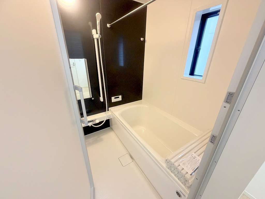 三郷市戸ケ崎3丁目　新築戸建　全7棟　3号棟の浴室|追焚・浴室乾燥機付きの快適な一坪バス