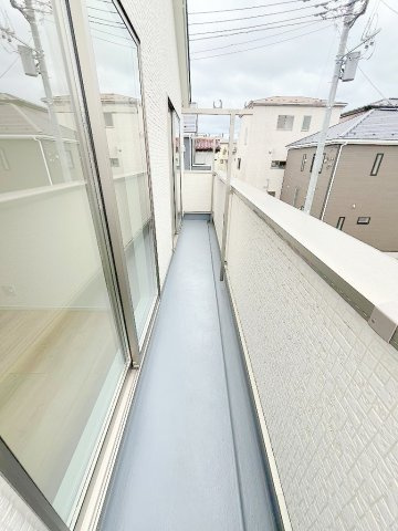 三郷市戸ケ崎3丁目　新築戸建　全7棟　2号棟のバルコニー|南西向きバルコニーにて日当たり良好