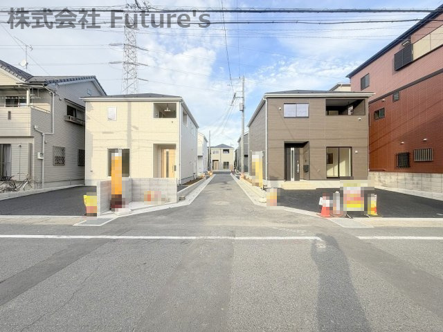 三郷市戸ケ崎3丁目　新築戸建　全7棟　2号棟の前面道路含む現地写真|前面道路含む現地写真です。