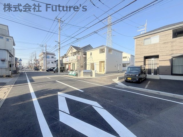 三郷市戸ケ崎3丁目　新築戸建　全7棟　2号棟の前面道路含む現地写真|前面道路含む現地写真です。