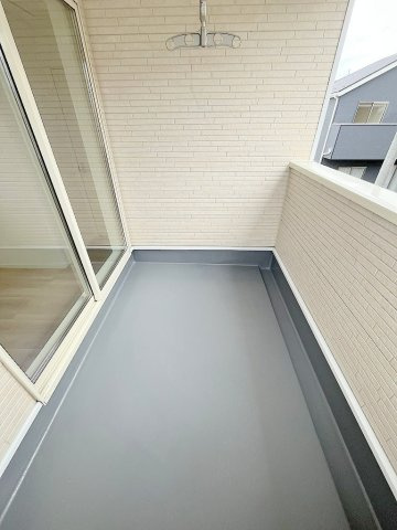 三郷市戸ケ崎3丁目　新築戸建　全7棟　1号棟のバルコニー|南西向きバルコニーにて日当たり良好