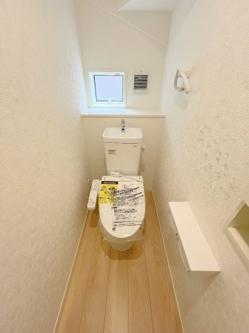 三郷市戸ケ崎3丁目　新築戸建　全7棟　1号棟のトイレ|1階のトイレです