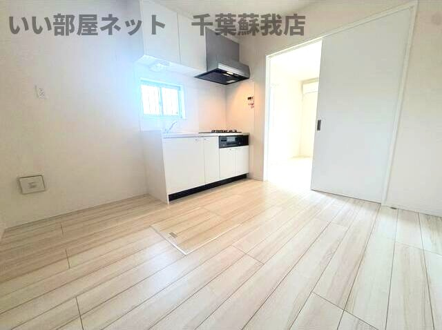 ナリトモ仁戸名Ｂの居間・リビング|使いやすいリビングです