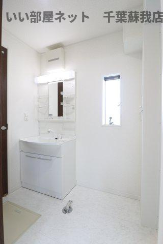 ナリトモ仁戸名Ｂの洗面所|使いやすい洗面所です