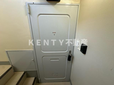 【玄関】 | ビジョンコーポ | 明るい玄関です