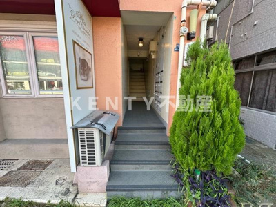 【エントランス】 | ビジョンコーポ | 落ち着いたエントランスです