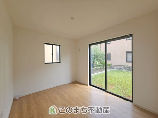 【洋室】 | 真岡市下高間木2期 | 2面採光の明るい室内♪