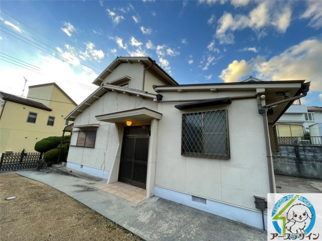 明石市鳥羽倉庫付貸家の外観