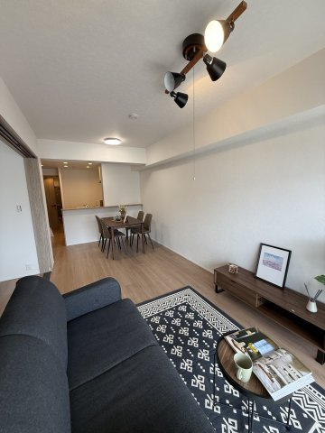 サンヴェール舞子弐番館の居間・リビング