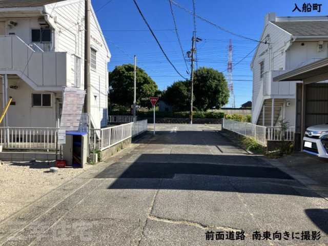 碧南市入船町の前面道路含む現地写真|前面道路　南東向き