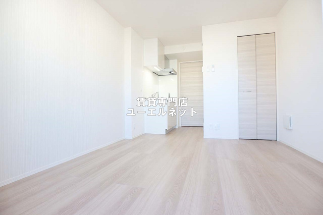 【寝室】 | フォルテウェスト | 明るく開放感のある居室で、自分だけのくつろぎ空間を。