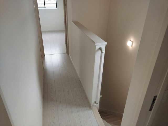 宝塚市山本西2丁目新築一戸建のその他|2階ホール