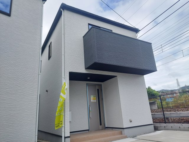 宝塚市山本西2丁目新築一戸建の外観