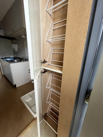 コーラル・メゾンの玄関