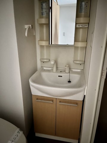 コーラル・メゾンの独立洗面台