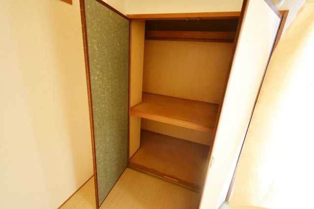 ウエストフィールド里中の収納