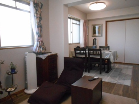 ロータリー板宿の居間・リビング