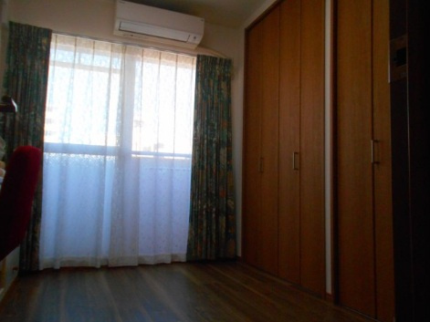 ロータリー板宿の洋室