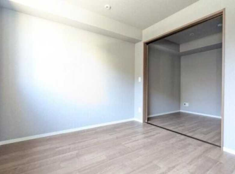 アルティザ上野毛　築浅　ネット無料　礼金０の居間・リビング