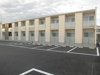 【駐車場】 | クレイノエスペランサ神立 | 画像9