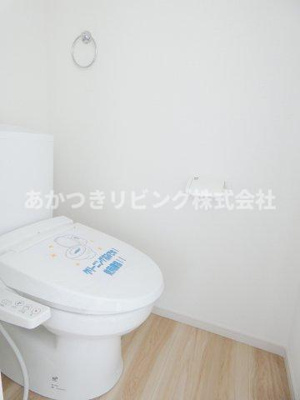 【トイレ】 | 真岡市亀山22期 | 清潔感のある温水洗浄暖房便座♪