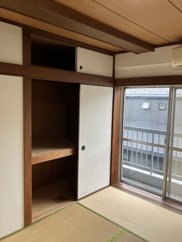 ニューサイトマンション足立の収納|収納