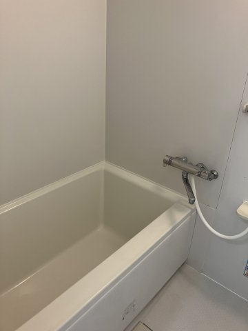 ニューサイトマンション足立の浴室