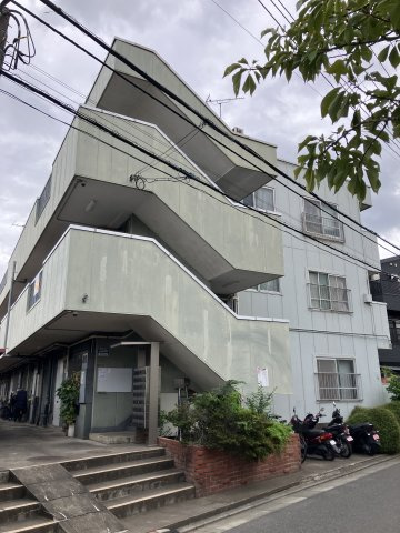 ニューサイトマンション足立の外観