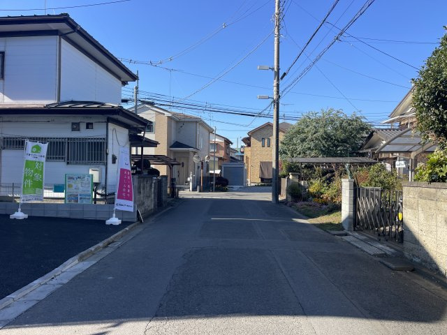 クレイドルガーデン小山市間々田第１０　新築一戸建ての前面道路含む現地写真|前面道路含む現地写真です